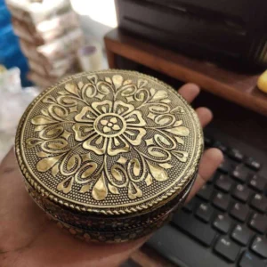 OXIDISED FLORAL BOX ROUND