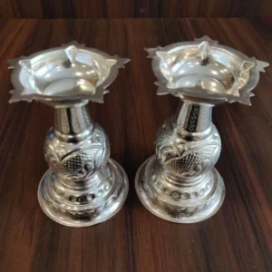 GS NARTAKI DIYA CARVE BIG PAIR