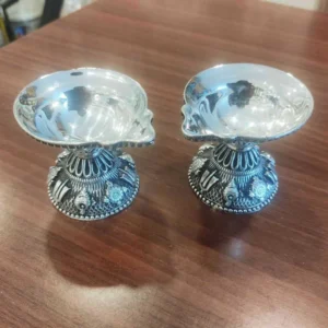 GS Antiq Shanku Chakra Diya Pair Medium