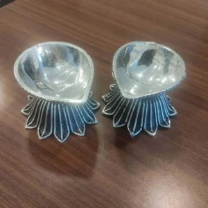 GS Antiq Floral Base Diya Pair